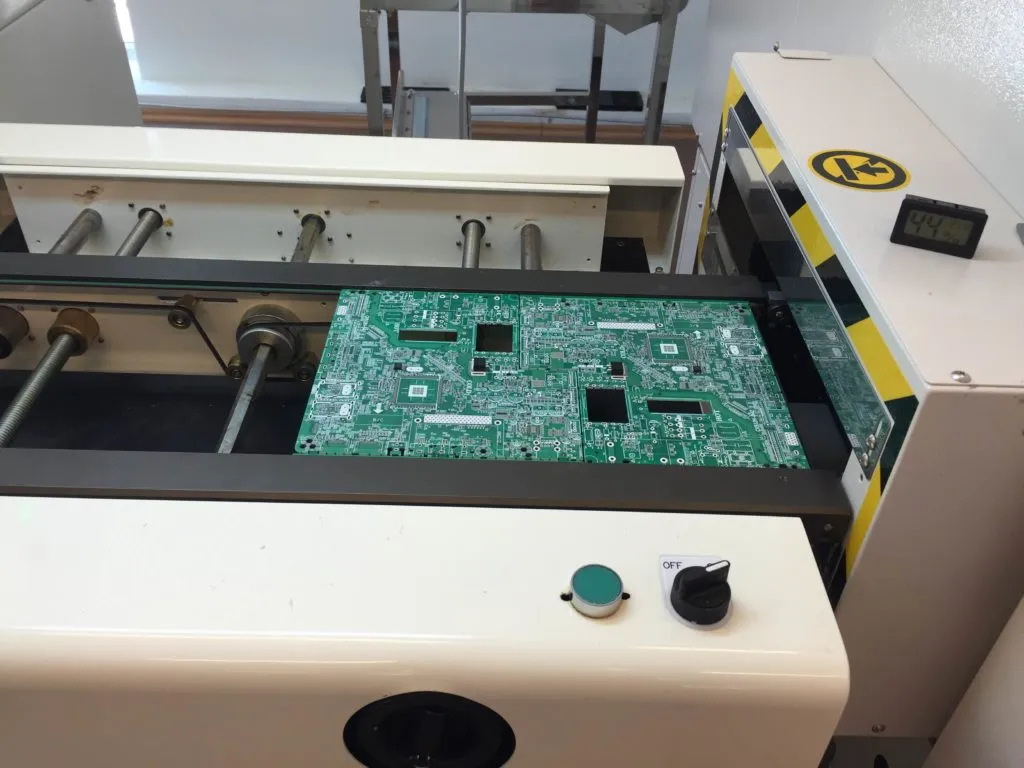 Грузинские телевизоры настроены на Европу 4 IMG 3468 экономика AGMicroelectronics, Грузия, промышленность, Рустави, телевизор