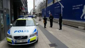 Теракт в Стокгольме: грузовик врезался в толпу людей 3 17838345 10211169488127569 2101136748 o новости грузовик, Стокгольм, теракт, Швеция