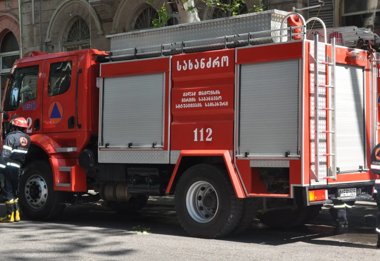 В Поти сгорел тороговый центр 14 Пожар