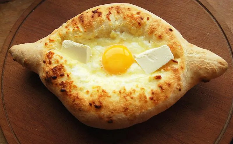 Khachapuri National Agency for Cultural Heritage Preservation новости TasteAtlas, грузинская кухня, мцвади, хачапури, шашлыки