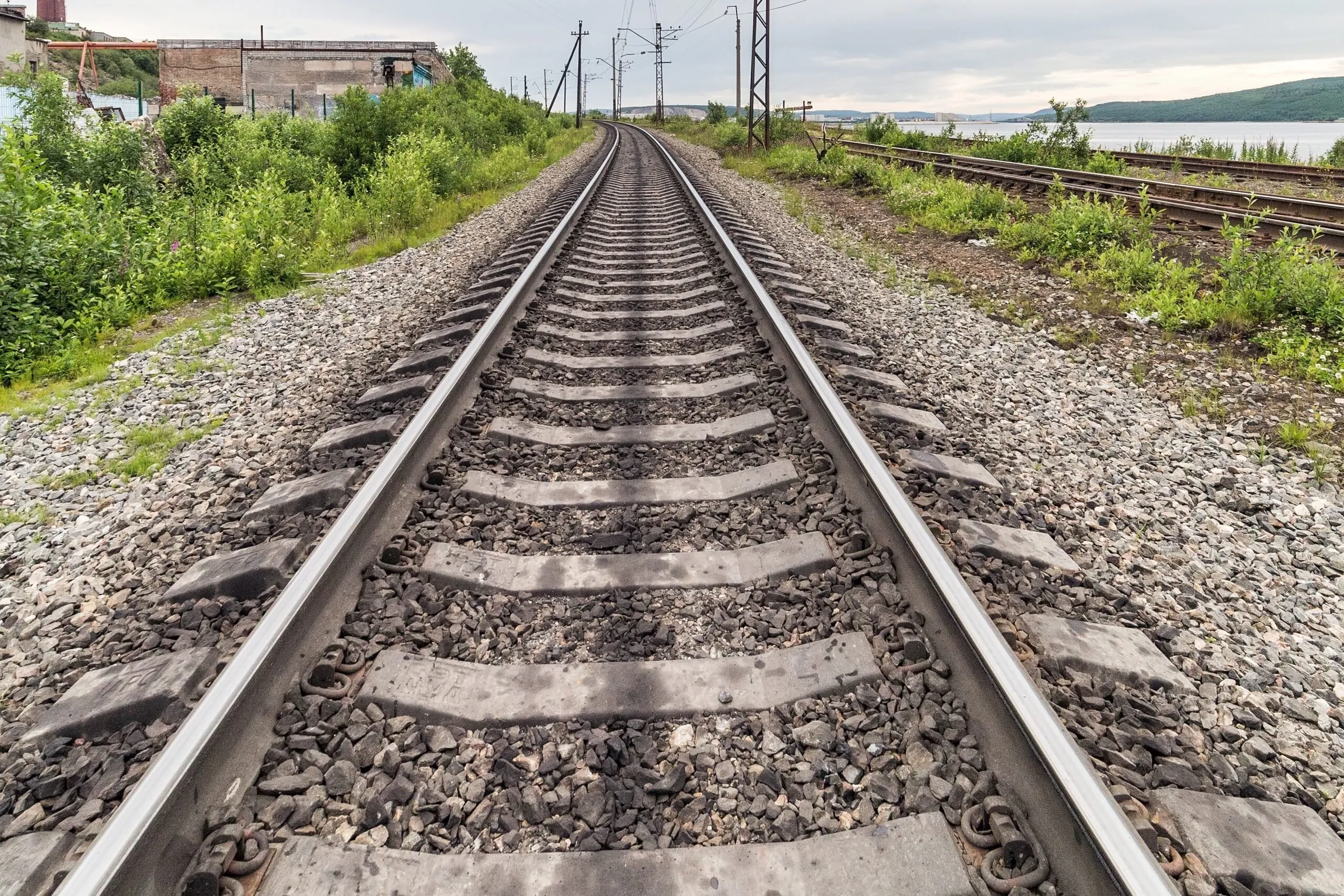 Поезд Тбилиси-Батуми насмерть сбил женщину 3 railway JZCMVGD scaled новости