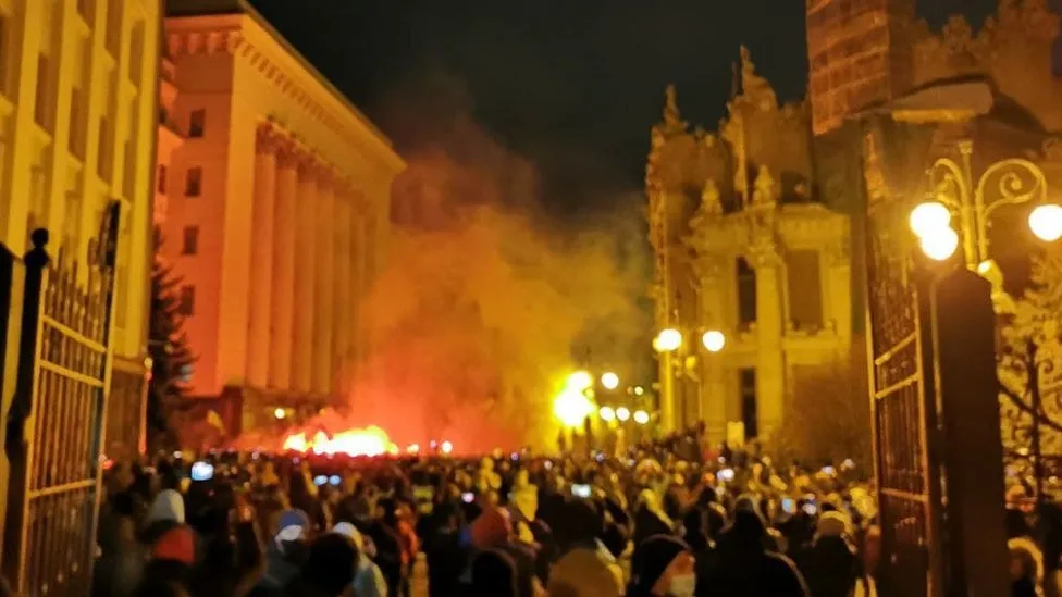 fb image 445 BBC News Русская служба беспорядки, киев, протест, Сергей Сергеенко