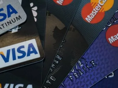 Visa и Mastercard уходят из России: что это значит для россиян? 42 102968304 gettyimages 845932244 BBC News Русская служба MasterCard, VISA, война в Украине