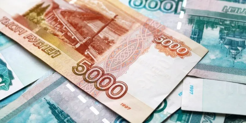 Денежные переводы из РФ в Грузию в августе сократились на 88% 1 money background with russian ruble 2022 01 27 22 34 11 utc новости