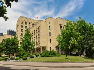 Сотруднику ООО «Гермес», подчиненному мэрии Тбилиси, предъявлено обвинение во взяточничестве 2 prokuratura новости Генпрокуратура Грузии, Мухатгверди, мэрия Тбилиси