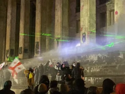 akcia222 e1733302685774 новости АМЮГ, камит, разгон акции протеста в Тбилиси, расследование ВВС, Тамар Ониани, химическое вещество