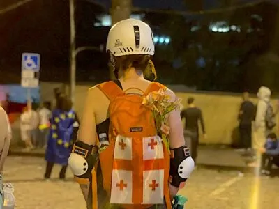 Harassment, Threats, Abuse: How Georgia is Dealing with Female Protesters 11 Оскорбления, угрозы, избиения, штрафы: как в Грузии борются с женским протестом