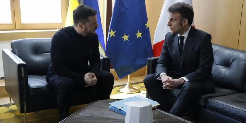 Макрон призвал союзников разработать гарантии безопасности Киева 1 71846316 403 Deutsche Welle Эммануэль Макрон