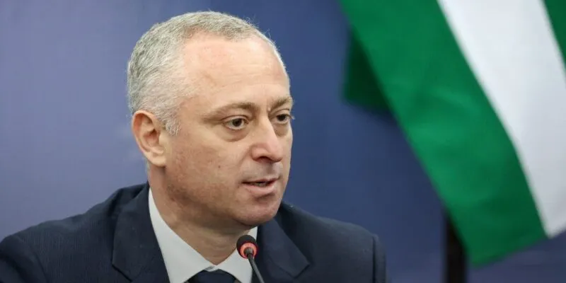 Бадра Гунба заявил о планах запустить международные рейсы из аэропорта Сухуми 1 gunba 1 e1741002023742 новости Бадра Гунба, международные рейсы, сухумский аэропорт