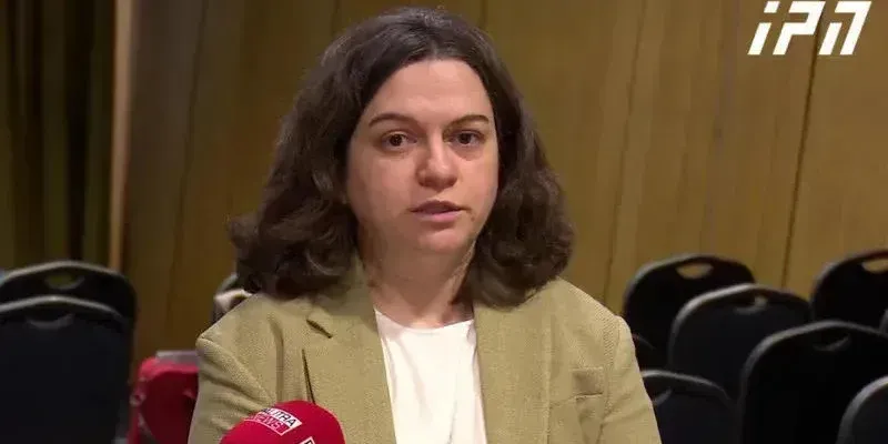 Глава GYLA: изъятие телефона Мзии Амаглобели – нарушение 1 kurdovanidze nona новости GYLA, Мзия Амаглобели, мобильный телефон, Нона Курдованидзе, расследование