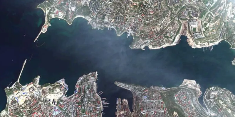 Киев ввел санкции против 56 судов, нелегально вывозивших зерно 1 63592789 403.jpg Deutsche Welle санкции