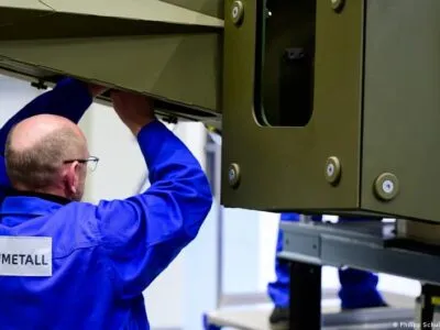 Исследование: рост трат стран НАТО на оборону создаст в ФРГ почти 150 тысяч рабочих мест 3 72031096 403.jpg Deutsche Welle ФРГ