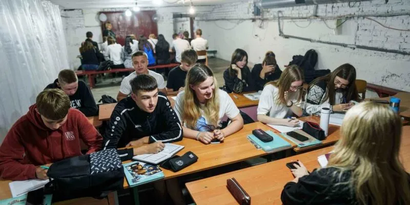 Перемены в школах Киева: почему многие дети выбирают русский язык 1 73847739 403.jpg Deutsche Welle школа