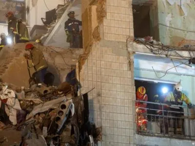 В Тернополе вторые сутки ищут людей под завалами после российской атаки 2 74816056 403.jpg Deutsche Welle Тернополь