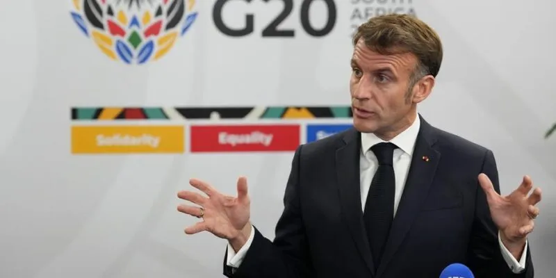 Макрон: Россия не выказывает готовности обсуждать новый мирный план 1 74880417 403.jpg Deutsche Welle Эммануэль Макрон