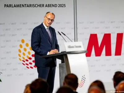 Украинскому народу вручена Немецкая премия среднего бизнеса 7 74897753 403.jpg Deutsche Welle бизнес