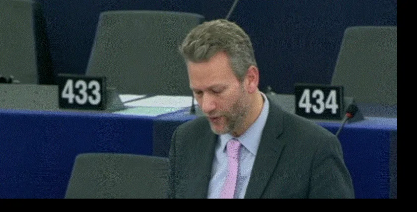 bcb327b0 c6ea 11f0 b222 8b5ed945ab17.gif Новости BBC Великобритания