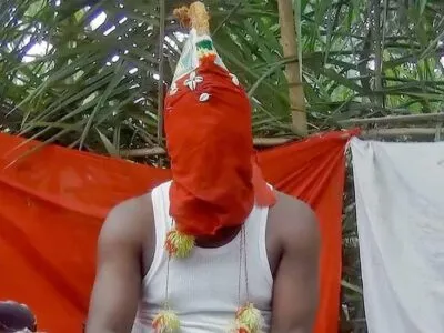 Смерть, расчленения, магические амулеты. Сьерра-Леоне захлестнула волна ритуальных убийств 2 d39deaa0 c6fe 11f0 8c06 f5d460985095.jpg Новости BBC Сьерра-Леоне, убийства