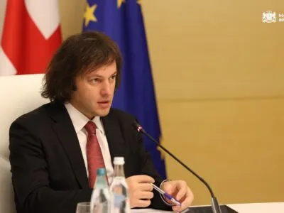 Премьер - об Eagle Hills: утверждение об "арабизации страны" - ложь, берем ответственность за интересы страны 3 kobaxidze kkkk irakli e1763279943281 новости Eagle Hills, Грузия-ОАЭ, инвестиция, Ираклий Кобахидзе, премьер Грузии