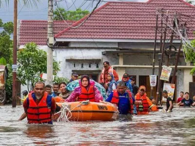 110dcd30 cd6a 11f0 8c06 f5d460985095.jpg Новости BBC Индонезия, наводнение