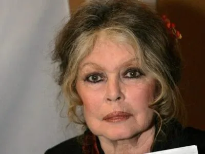 1764586860359438 pfd4ji5i новости Брижит Бардо