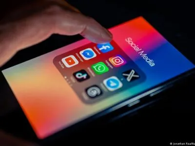 Суд в Москве отклонил иск против ограничений Telegram и WhatsApp 5 67152579 403.jpg Deutsche Welle Telegram, WhatsApp