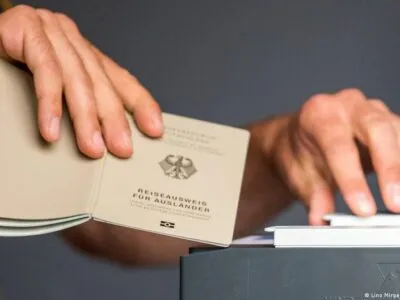 Как белорусские дети получают документы за границей 3 67225873 403.jpg Deutsche Welle Беларусь