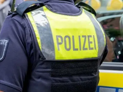 В Германии арестованы пять подозреваемых в подготовке нападения на рождественскую ярмарку. Подозревают «исламистский мотив» 5 67fe29f0 d995 11f0 a8dc 93c15fe68710.jpg Новости BBC Германии, рождественская ярмарка