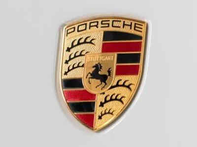 Россияне жалуются на блокировку Porsche через спутник 3 72895803 403.jpg Deutsche Welle Porsche