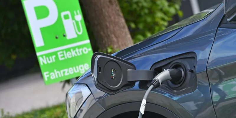 Рынок легковых автомобилей в Германии ждет лишь небольшой рост 1 74247406 403.jpg Deutsche Welle Рынок автомобилей