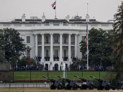 74793838 403.jpg Deutsche Welle "Мир"