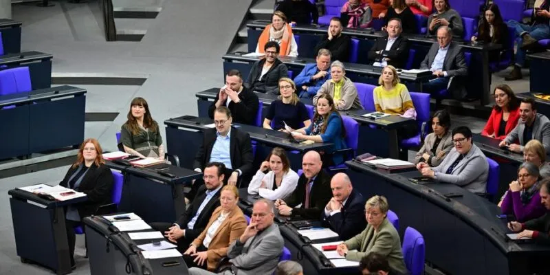 75033561 403.jpg Deutsche Welle правительство Мерца