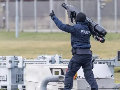 В Германии стало на 40% больше инцидентов с дронами и авиацией 3 75049763 403.jpg Deutsche Welle дроны