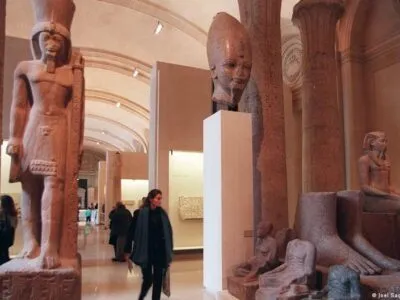 75052918 403.jpg Deutsche Welle дело Лувра