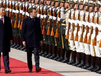 eb28ec40 cfc5 11f0 b5fb 03fb61693eba.jpg Новости BBC Эммануэль Макрон