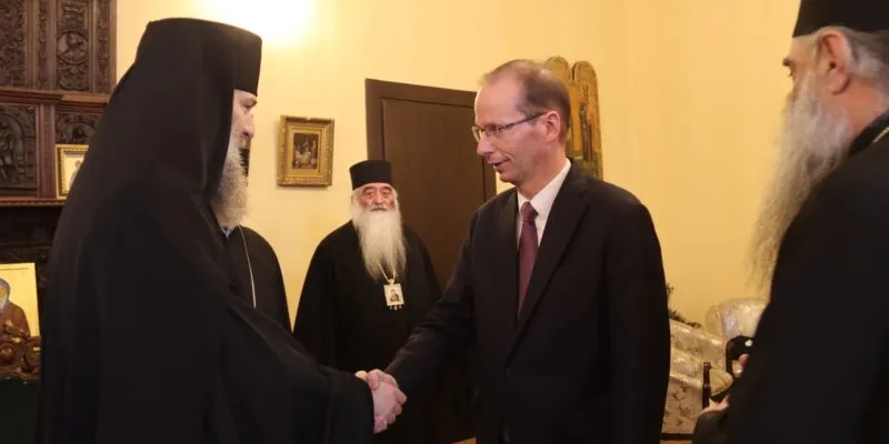 persell новости Алан Перселл, Грузия-США, Местоблюститель Патриарха, Посол США в Грузии, Шио Муджири