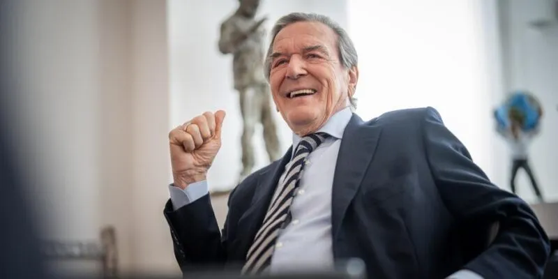 Экс-канцлер Шрёдер: Германии нужно перестать "демонизировать" Россию 1 68760094 403.jpg Deutsche Welle Герхард Шредер