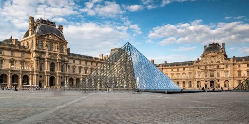 75052828 403.jpg Deutsche Welle Лувр