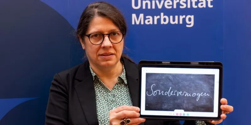 Антисловом 2025 года в Германии стал экономический термин 1 75483097 403.jpg Deutsche Welle Антислов в Германии