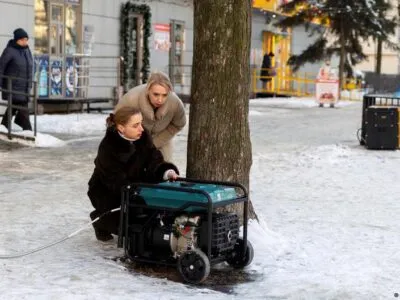 "Не готовы идти на уступки". Реакция украинцев на холода и обстрелы 3 75659245 403.jpg Deutsche Welle обстрелы
