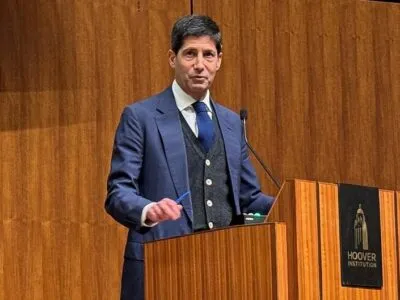 Трамп выдвинул на пост главы ФРС своего личного консультанта Уорша 3 75730209 403.jpg Deutsche Welle Дональд Трамп