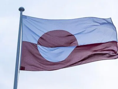 Компромисс или конфронтация? Гренландцы в ожидании встречи в Белом доме, которая может определить будущее их острова и Арктики 4 dfba8e50 f148 11f0 b108 71580feedafc 2.jpg 2 Новости BBC Гренландия