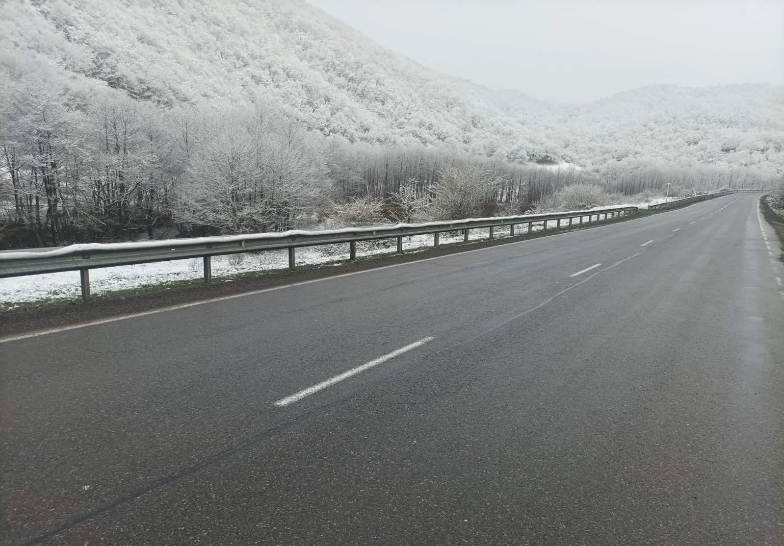 dorogi sneg 8 новости Департамент автомобильных дорог, ограничения на дорогах Грузии