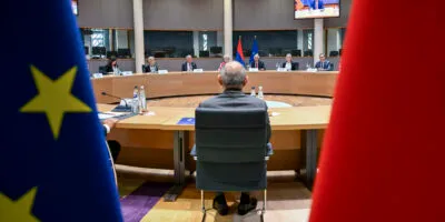 Прозападный курс или зависимость от России: куда ведет Армению политика Пашиняна 6 ead311b3 b505 4009 9c84 ff40b04f44ad 1 политика featured, Армения, Никол Пашинян, Россия, Южный Кавказ