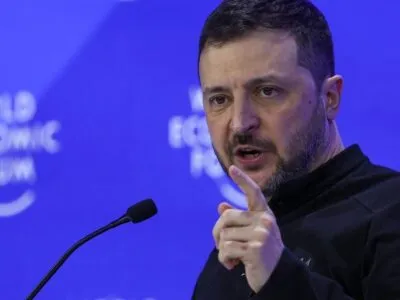 «Европа уклоняется от действий». Зеленский в Давосе резко раскритиковал европейцев за нерешительность 2 eb1fa920 f7b4 11f0 9746 bbf190b04917.jpg Новости BBC Владимир Зеленский