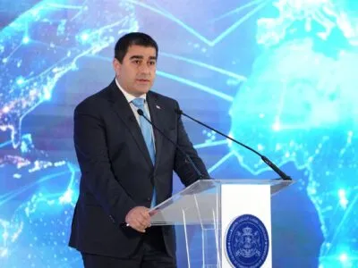 Спикер: нам "подложили" под видом свободы слова самое злое и смертоносное оружие 2 papuashvili krupno новости Католикос-Патриарх всея Грузии Илия Второй, Рождественская эпистола, свобода слова в Грузии, Спикер парламента, Шалва Папуашвили