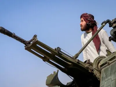 Пакистан нанес удары по Кабулу и Кандагару и заявил об «открытой войне» с Афганистаном 5 4ecd7c00 13d4 11f1 9120 a910fc22c6ac.jpg Новости BBC пакистан