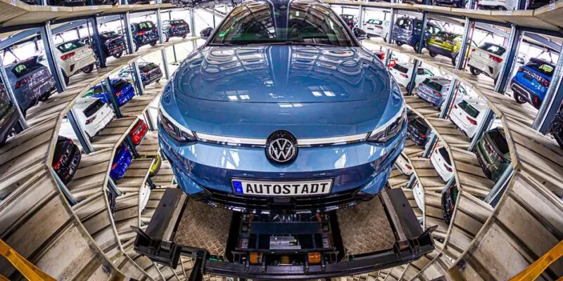 70801319 403.jpg Deutsche Welle Tesla