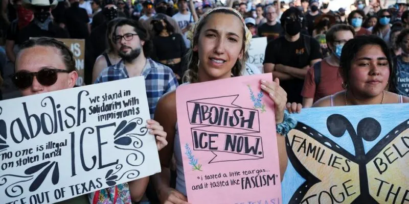 72867862 403.jpg Deutsche Welle ICE, Техас