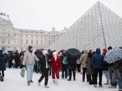 75504992 403.jpg Deutsche Welle Лувр